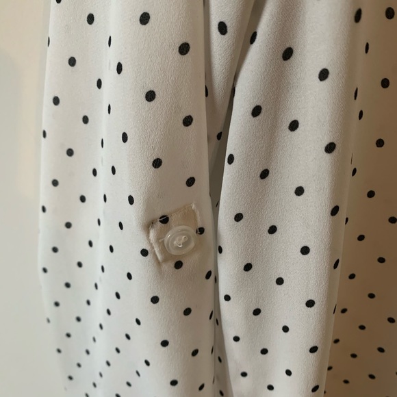 White and black pot a dot shirt size S - Picture 3 of 4